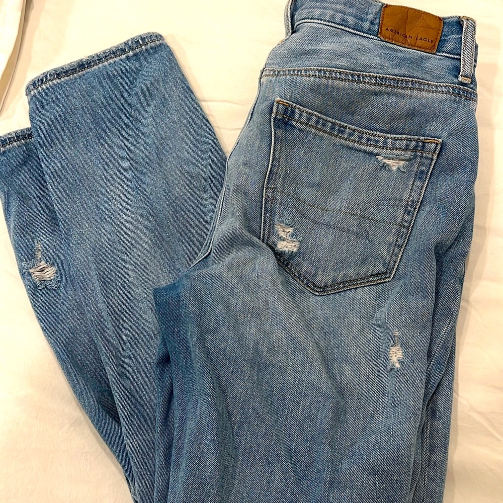 American Eagle mom jeans
